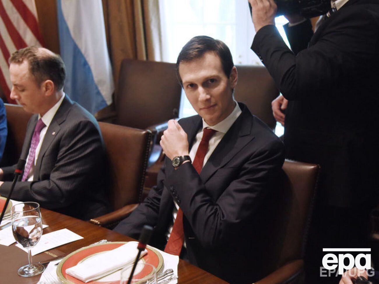 В США Кушнера проверяют по делу о возможных связях окружения Трампа с Россией