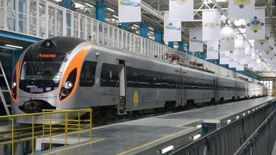 Швидкість пасажирських поїздів планують підвищити зі 160 км/год до 200 км/год