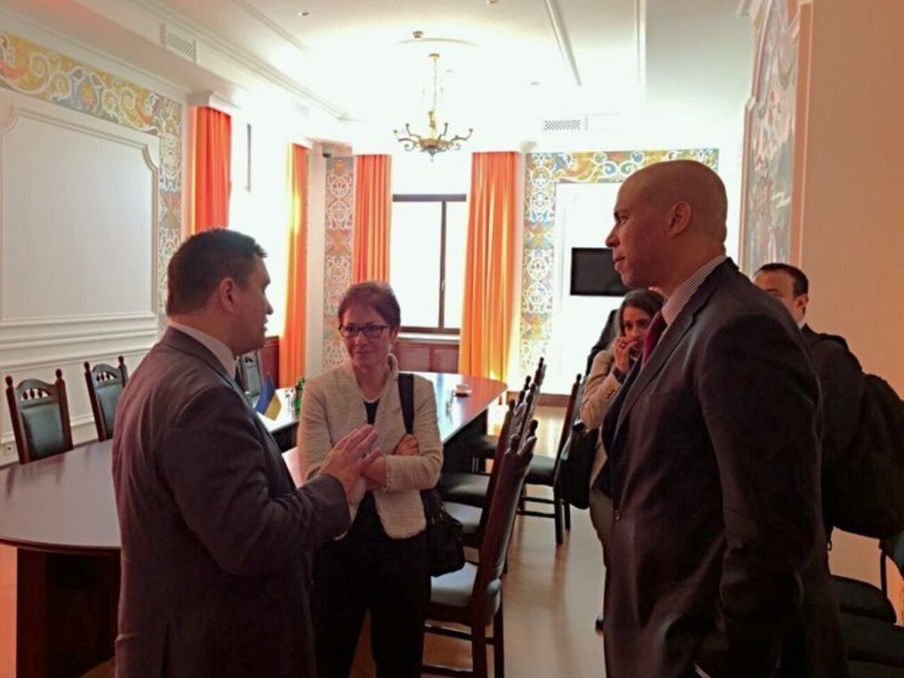 Клімкін і Букер обговорили судову й антикорупційну реформи в Україні