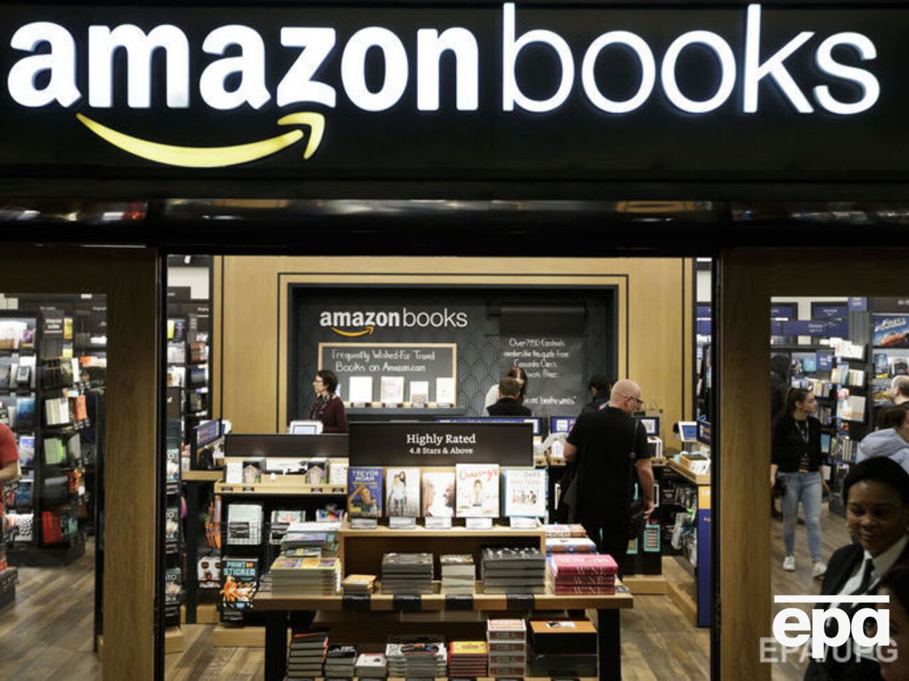 В ходе торгов во вторник акции Amazon преодолели отметку в $1 тыс.