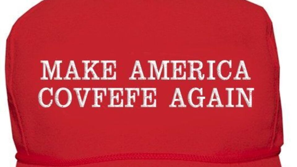 Американцы продолжают шутить над опечаткой Трампа