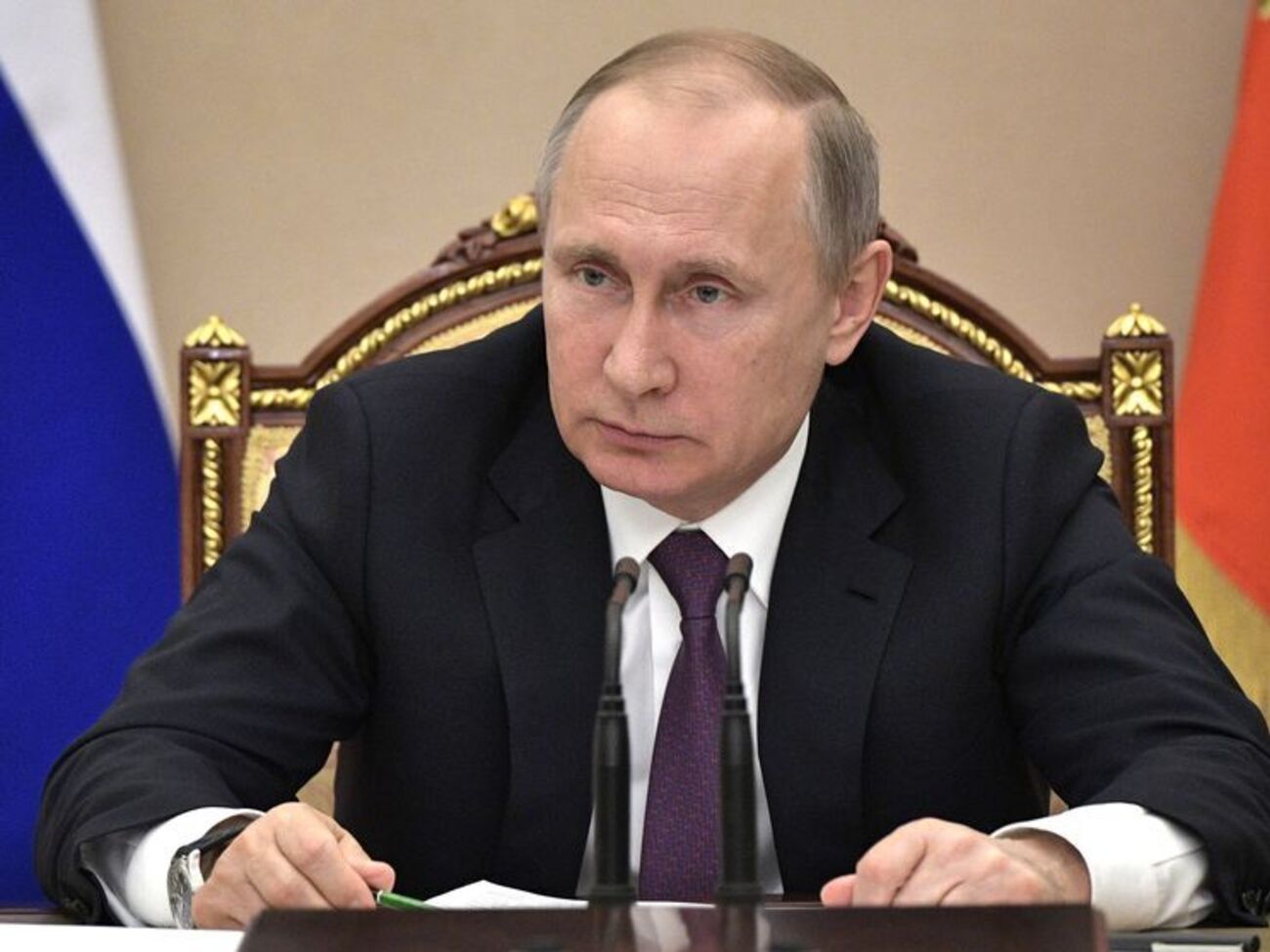 Президент РФ Владимир Путин своим указом снял ограничения на наем турецких граждан и работу турецких фирм в России