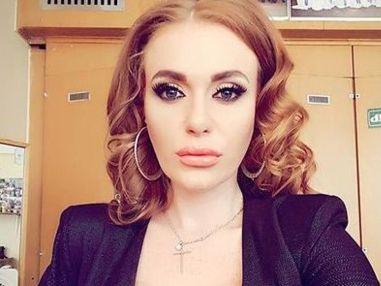 Слава:&nbsp;Когда на трассе перестает работать радио, а в телефоне только правильная музыка