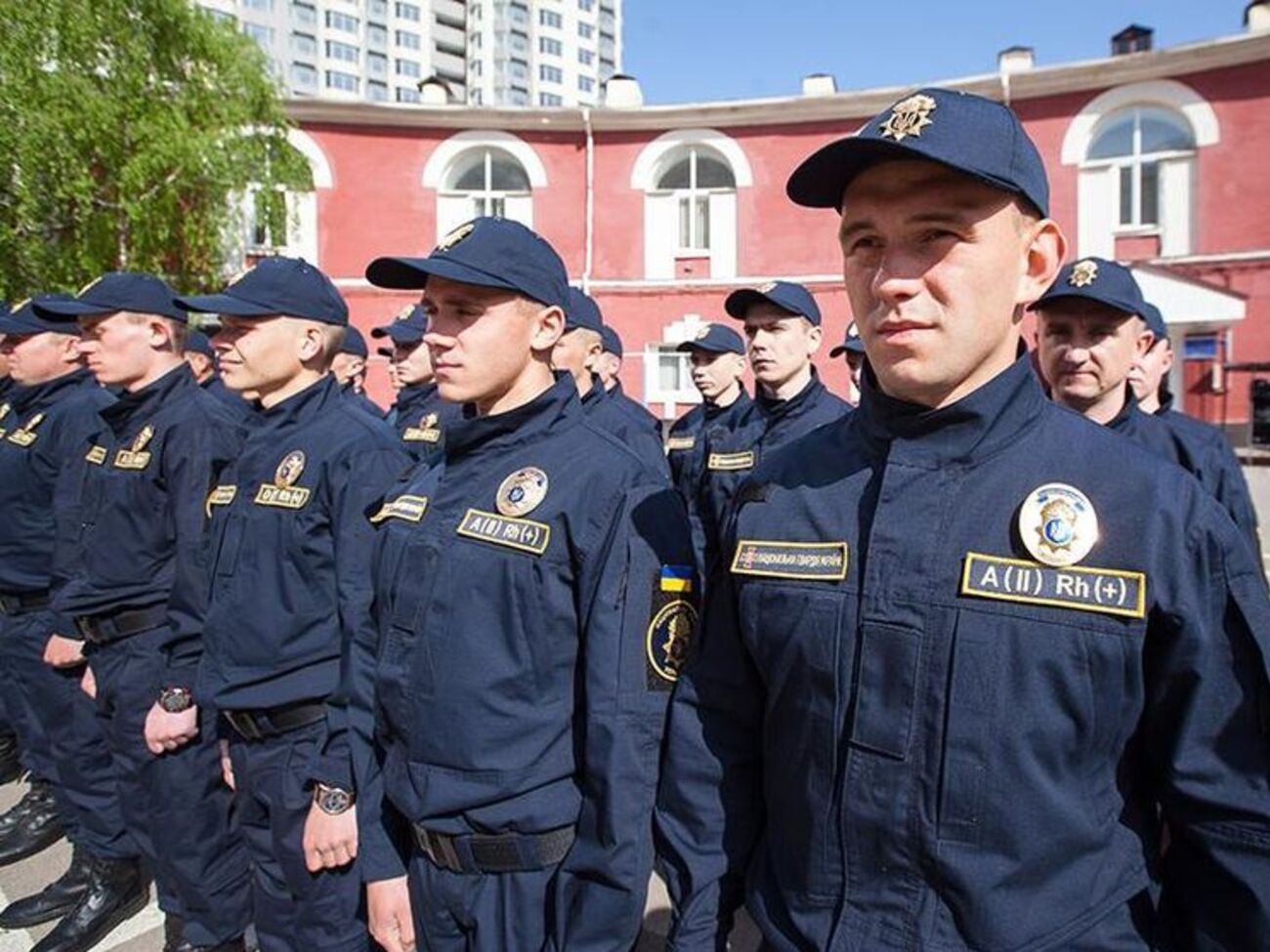 Нацгвардейцам выдали форму нового образца