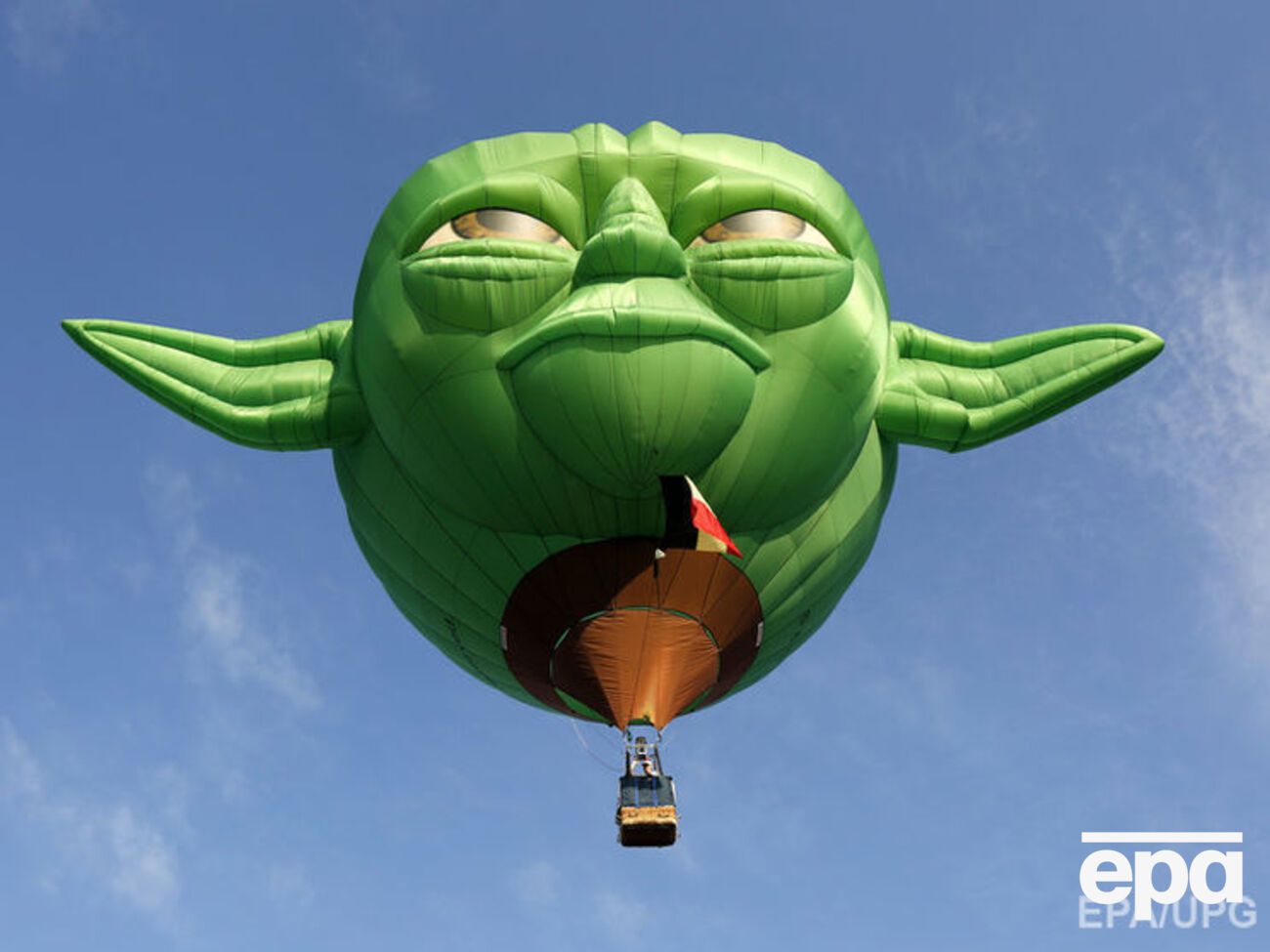 Настоящие поклонники любят Star Wars не только 4 мая. Этого Йоду запустили в небо на Филиппинах 9 февраля 2017 года, на фестивале воздушных шаров