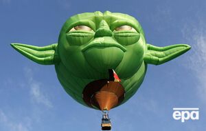 Настоящие поклонники любят Star Wars не только 4 мая. Этого Йоду запустили в небо на Филиппинах 9 февраля 2017 года, на фестивале воздушных шаров