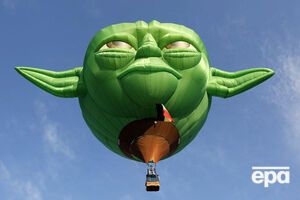 Настоящие поклонники любят Star Wars не только 4 мая. Этого Йоду запустили в небо на Филиппинах 9 февраля 2017 года, на фестивале воздушных шаров