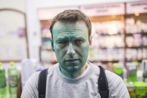 Закордонний паспорт Навальному був потрібен для лікування за кордоном