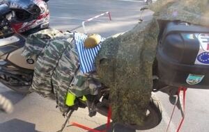 При личном осмотре пограничники обнаружили камуфлированную одежду без опознавательных знаков