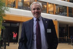 Хавронюк: Нам от решения Интерпола ни холодно, ни жарко