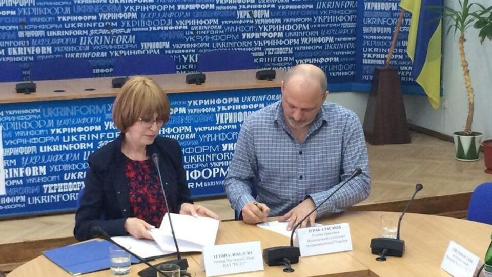 Голова наглядової ради Тетяна Лебедєва заявила, що за роботою Аласанії та його командою буде спостерігати вся країна