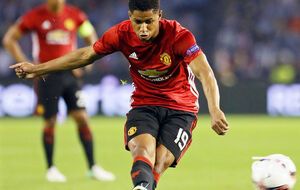 Единственный мяч со штрафного забил форвард Маркус Рэшфорд