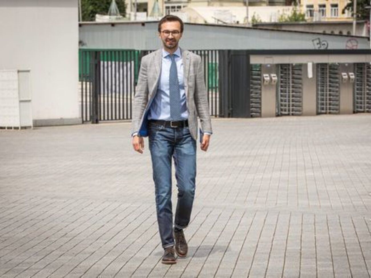 Лещенко отметил, что не берется давать однозначную оценку действиям Саакашвили на посту президента Грузии