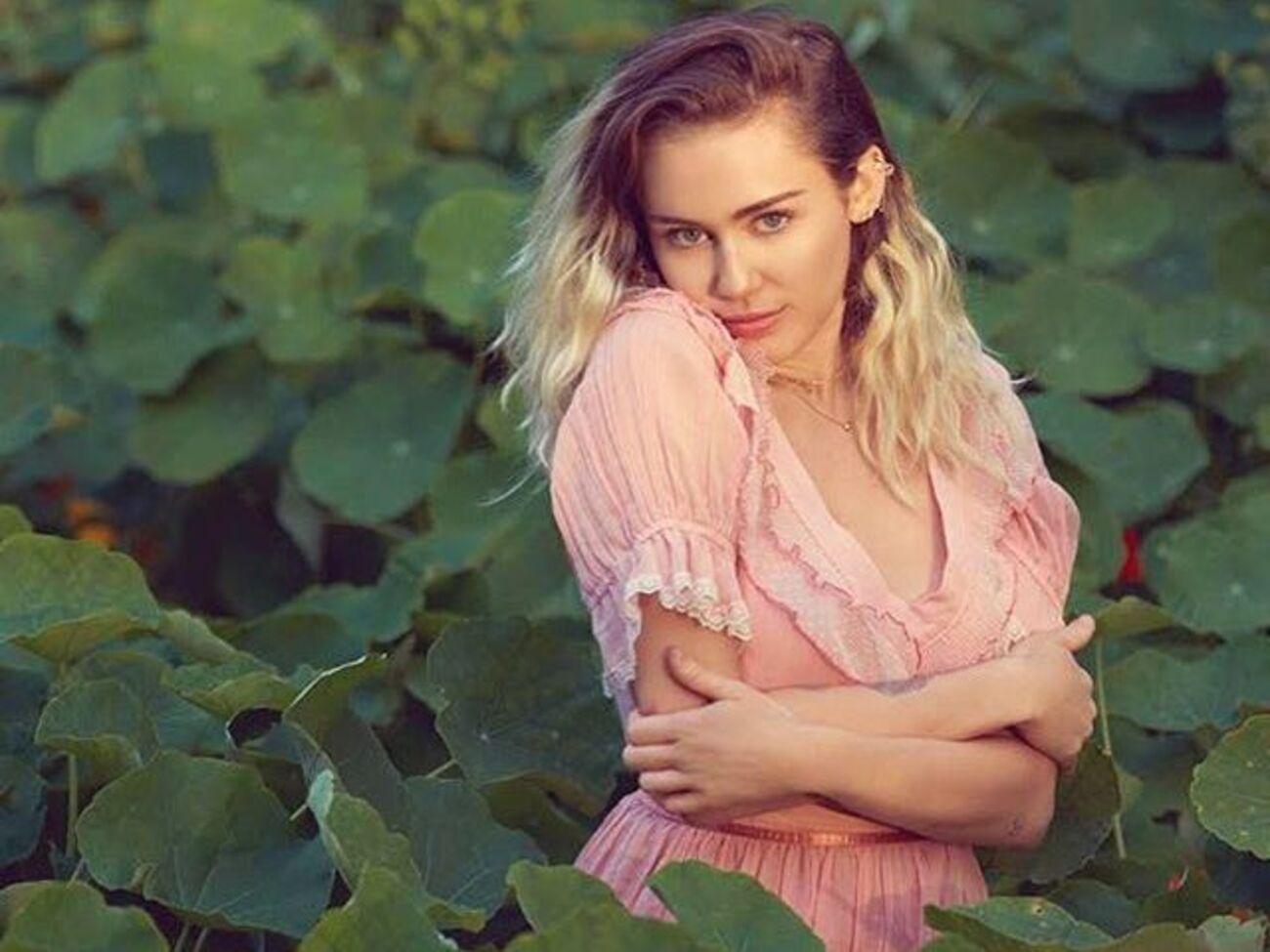 Сайрус позувала для Billboard