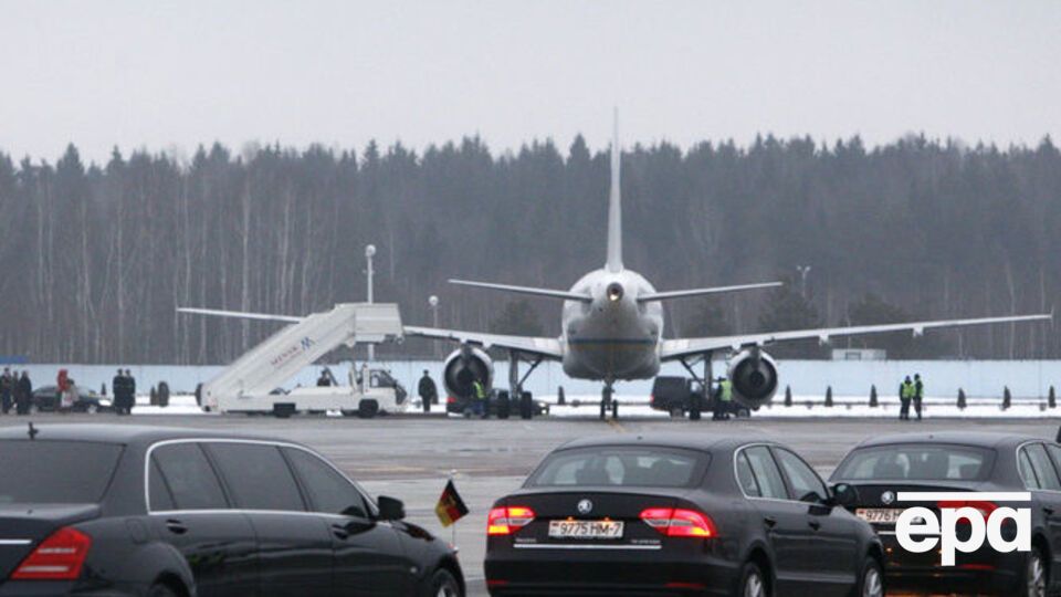 Громадяни РФ і Білорусі мають зберігати посадковий талон і показувати його в разі приземлення в РФ