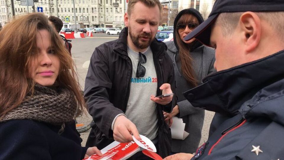 Поліція затримала прихильника Навального за наклейку (архівне фото)