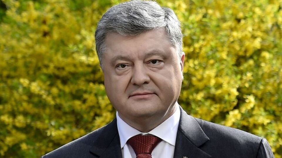 Порошенко: Я желаю всем нам, украинцам, почувствовать себя народными дипломатами в эти дни, когда в Киев приехало столько иностранных гостей