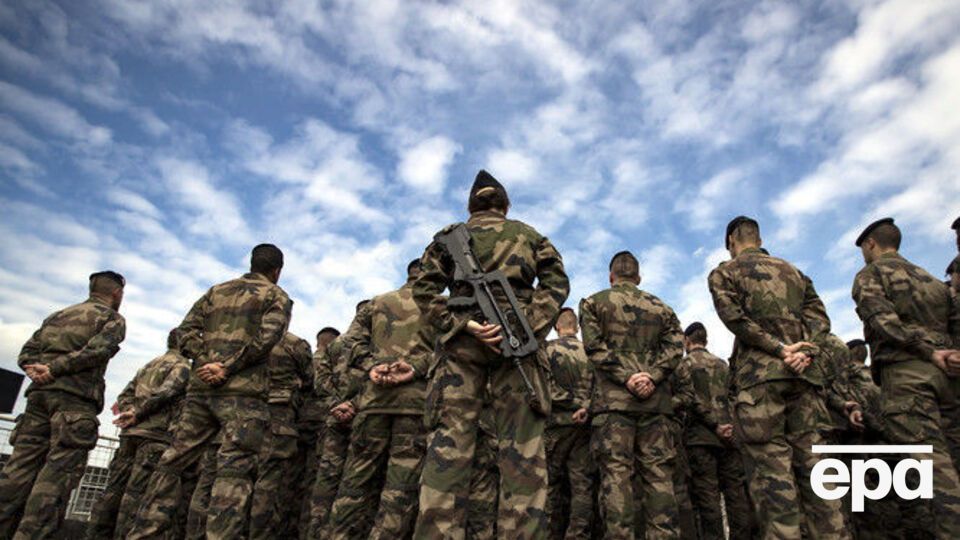 Колишній французький солдат став ісламським радикалом, повідомили у прокуратурі