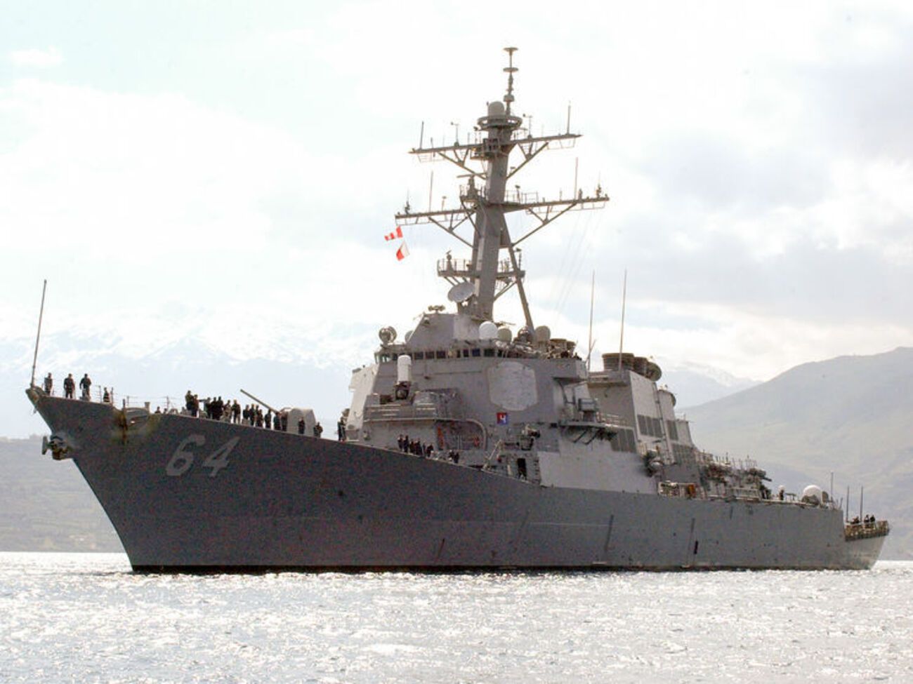 Эсминец&nbsp;Carney приблизился к российским водам