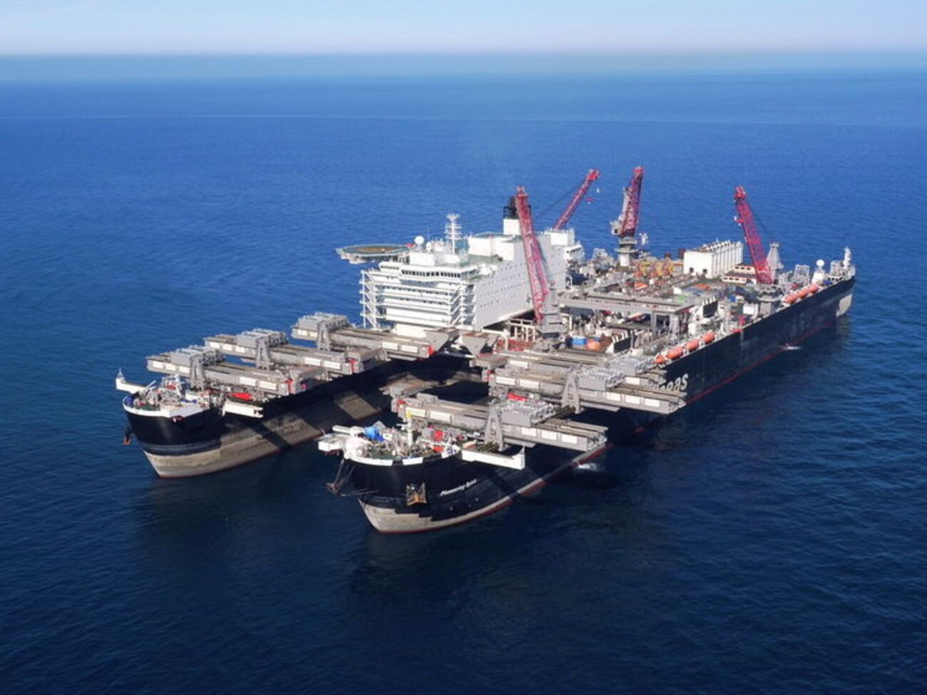 Труби для "Турецького потоку" на глибоководних ділянках обіцяють укладати за допомогою судна Pioneering Spirit