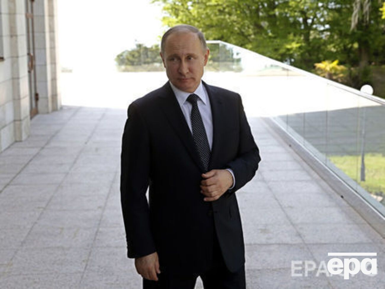 Путин отправил поздравительные послания с 72-й годовщиной победы