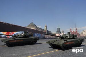 Танки "Армата" під час параду на Красній площі