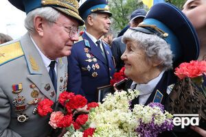 Блогер Шрайк: Ви як хочете, а я за те, щоб 2017 став останнім роком, коли 9 травня – вихідний