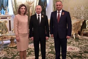 Додон приїхав до Москви з дружиною