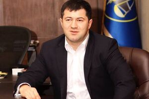 Насиров утверждает, что нужное ему лекарство в Украину не ввозят