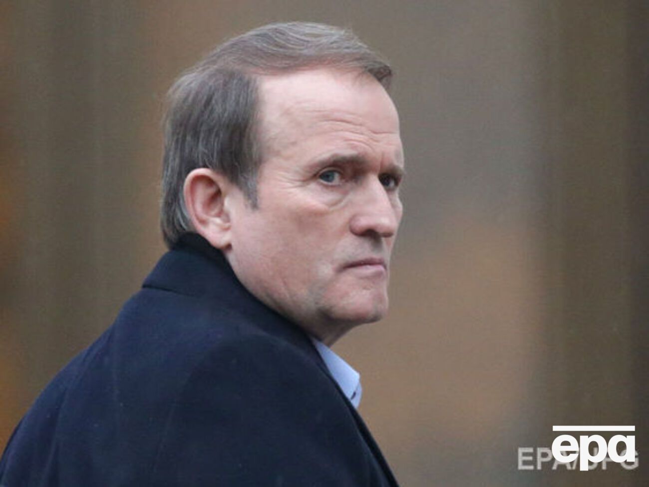 Екс-глава Адміністрації Президента Віктор Медведчук із травня 2015 року входить до складу мінської тристоронньої контактної групи, займається питанням обміну полонених