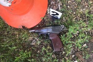 Пистолет, найденный на месте стрельбы