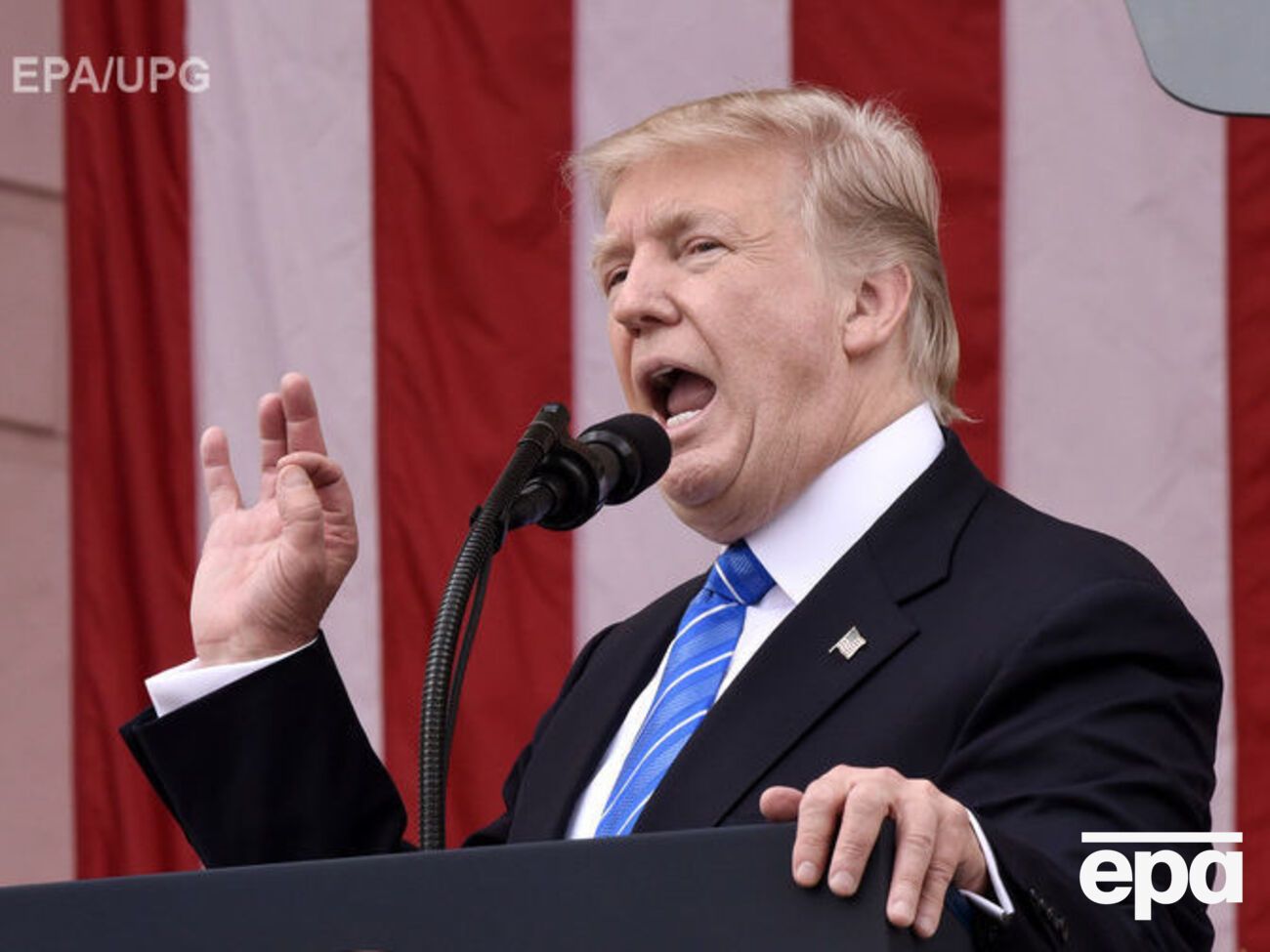 Трамп не раз публічно називав глобальне потепління "містифікацією"