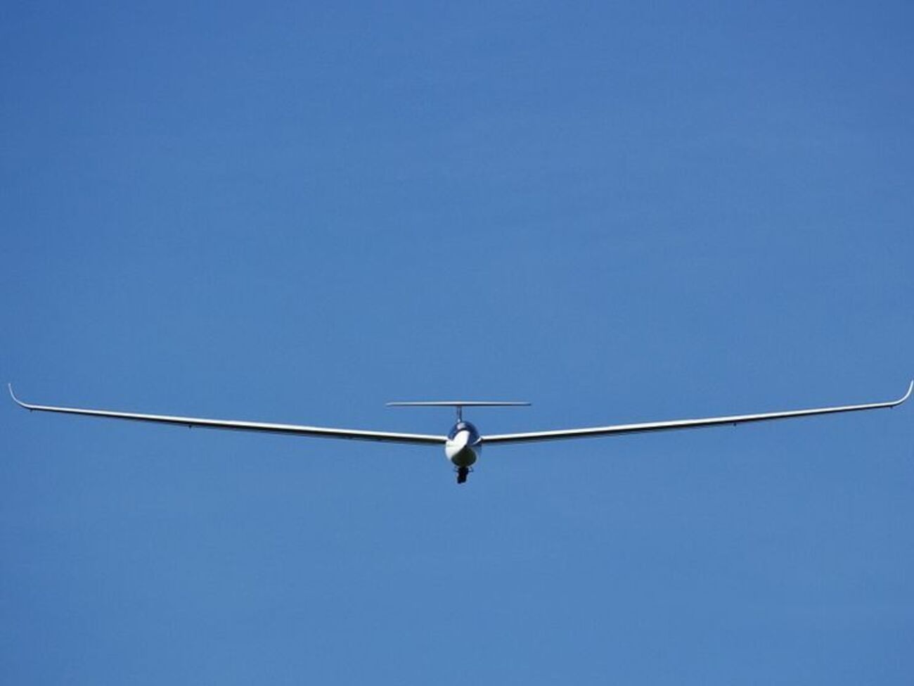 Чоловік і жінка дістали несумісні з життям травми після падіння з висоти