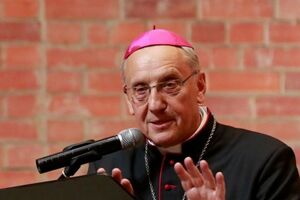 Кондрусевич: Варто пам'ятати, що поранити й вбити можуть не тільки танки та зброя, але й слова