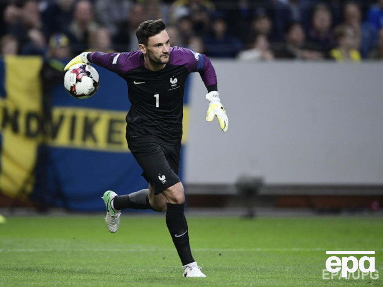 Вирішальний м'яч Льоріс пропустив на третій компенсованій хвилині матчу