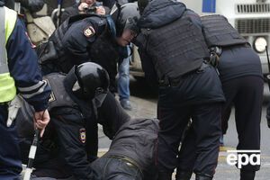 По данным правозащитников, 26 марта полиция в Москве задержала более тысячи человек