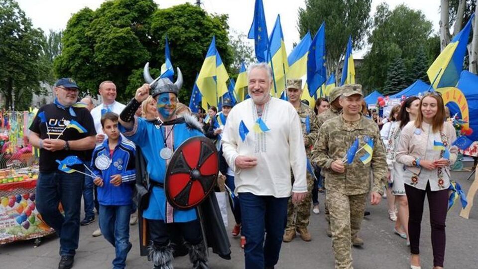 В Донецкой области отметили День Европы. Фоторепортаж