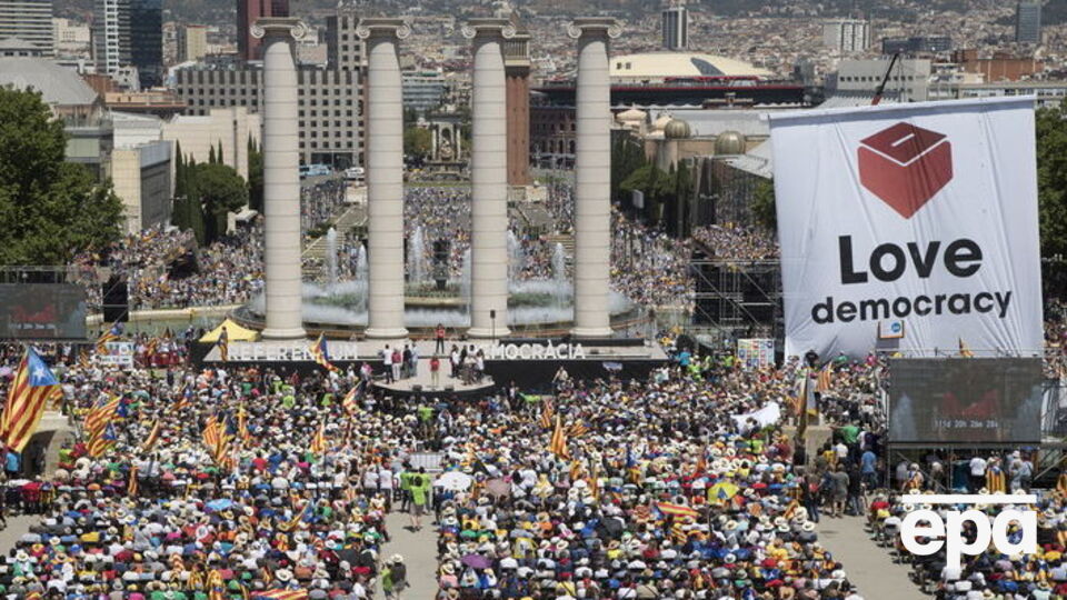 Тисячі людей вийшли на підтримку незалежності регіону