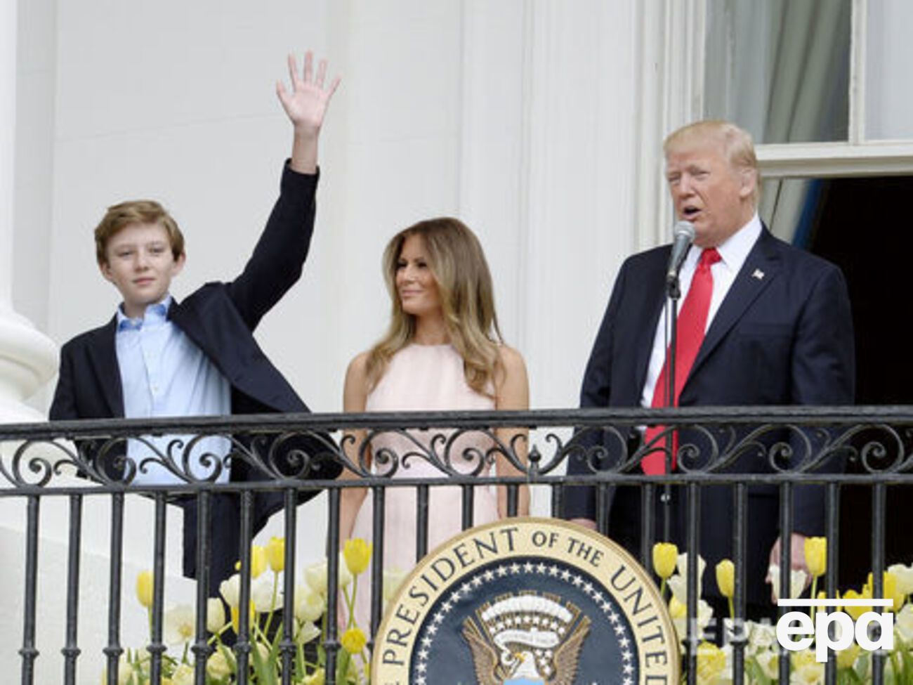 Багато жителів Нью-Йорка зраділи переїзду подружжя Трампа до Білого дому