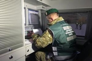 Прикордонники передали затриманого пропагандиста бойовиків "ДНР" співробітникам СБУ