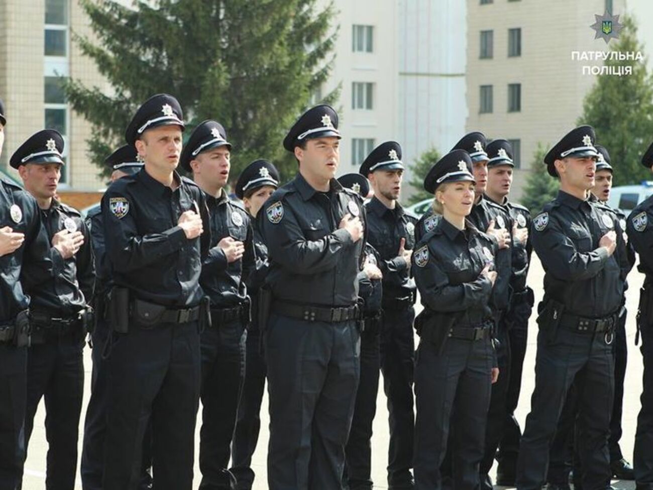 Дорожня патрульна поліція не лише стежитиме за порядком на дорозі, але й реагуватиме на правопорушення