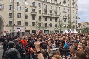 Роман Цимбалюк: Меня реально чуть не раздавили, вынесла толпа на омоновцев