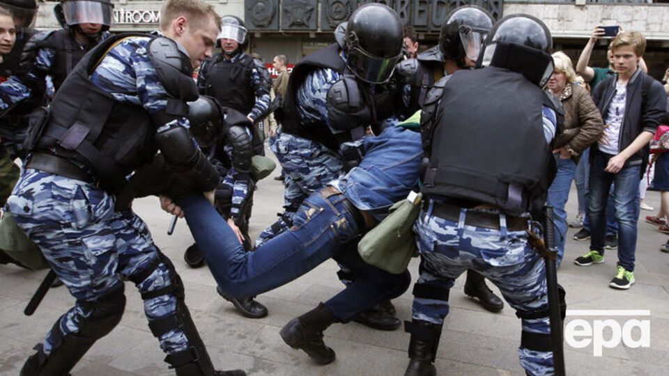 Участников митинга в Москве назвали неадекватными