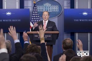 Спайсер обіцяв повідомити дату візиту Трампа до Лондона