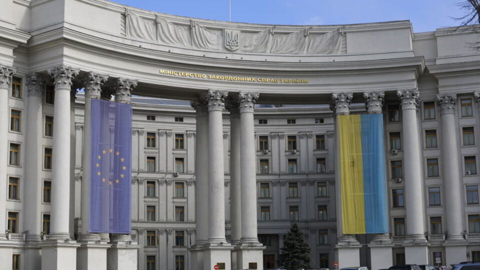 Украинские консулы выясняют, есть ли украинцы среди пострадавших