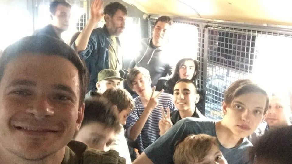 Ілля Яшин в автозаку після затримання на мітингу