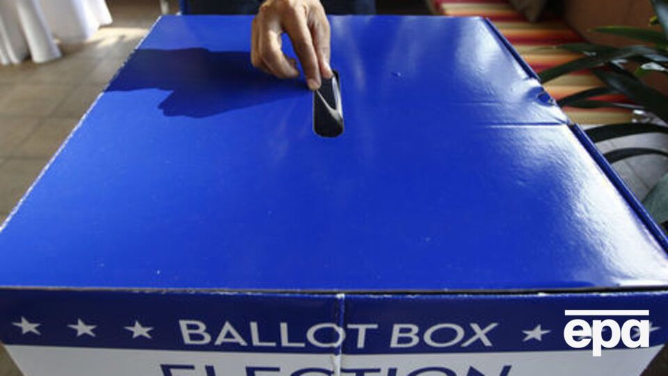 В октябре 2016 года власти США официально обвинили Россию во вмешательстве в процесс президентских выборов в стране