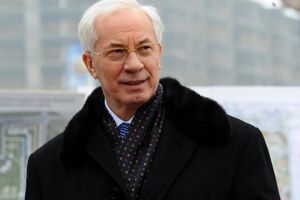 Азарова назвали стариком Козлодоевым