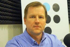 Радецкий, согласно заявлению на сайте НАПК, пренебрегает требованиями закона Украины "О предотвращении коррупции"