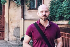 Петре Олексійовичу, якщо у вас є радники щодо Криму – виженіть їх. Вони вас обманюють